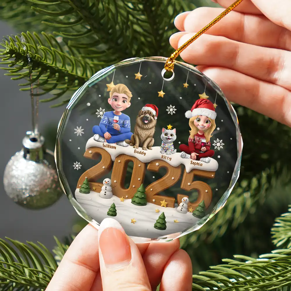 3D Effect Christmas Family And Dog Cat - Personalized Circle Glass Ornament - Image 2