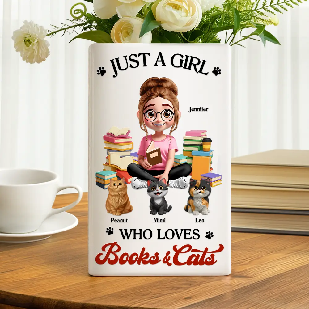 A Girl Who Loves Books & Pets 3D Effect - Personalized Ceramic Book Vase - Image 2
