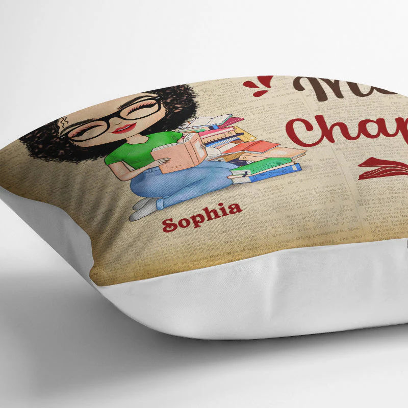 A Girl Who Loves Books Reading Vintage - Reading Gift - Personalized Custom Pillow - Image 3