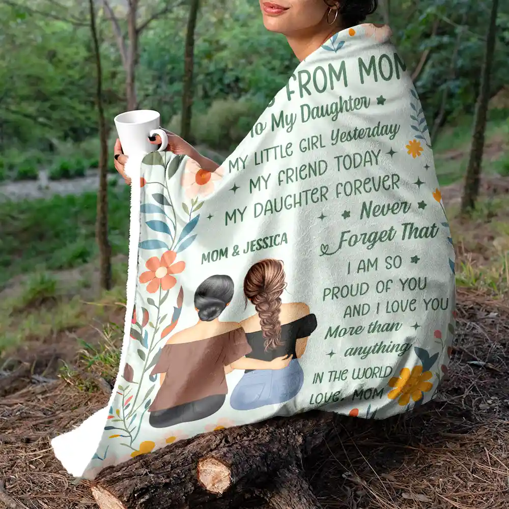 A Hug From Mom - Personalized Fleece Blanket, Sherpa Blanket - Image 5