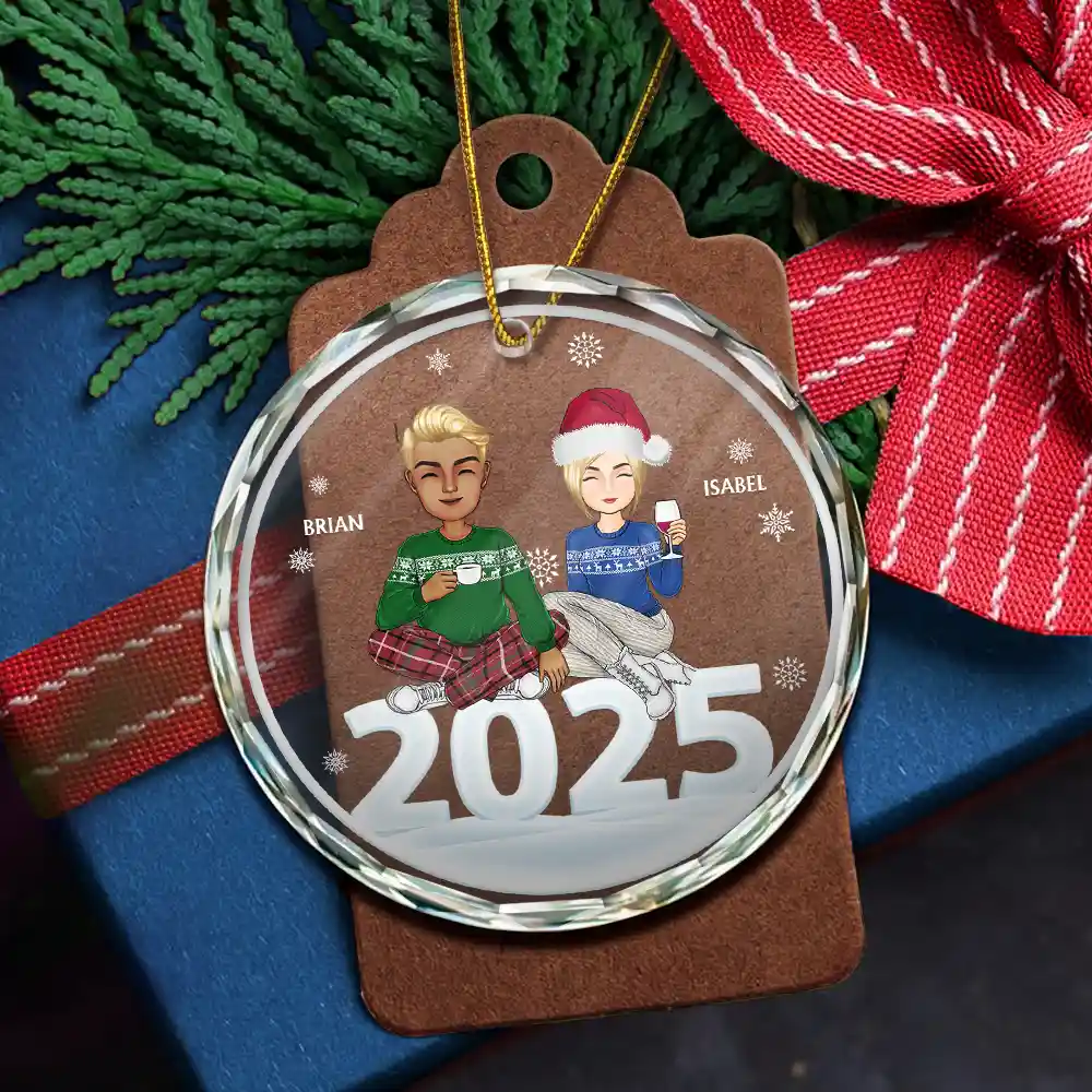 Christmas Cartoon Style 2024 Family Siblings - Personalized Circle Glass Ornament - Image 5
