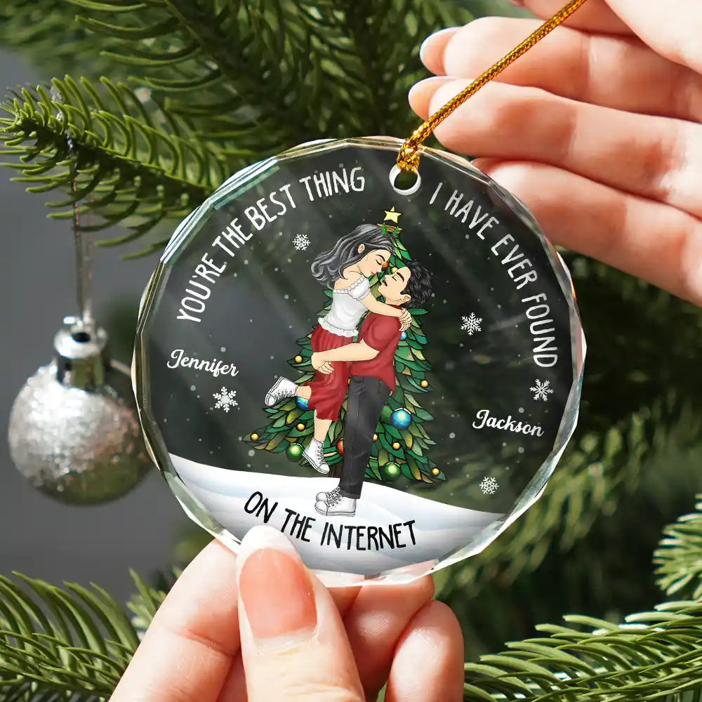 Christmas Couple Kissing Best Thing On The Internet - Personalized Circle Glass Ornament - Image 2