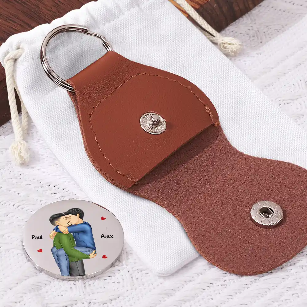Couple I Want To Be Your Last Everything - Personalized Leather Pocket Hug - Image 2