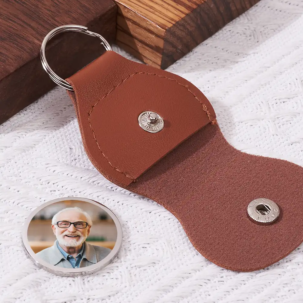 Custom Photo A Hug From Heaven To Remind You I Am Here - Personalized Leather Pocket Hug - Image 2