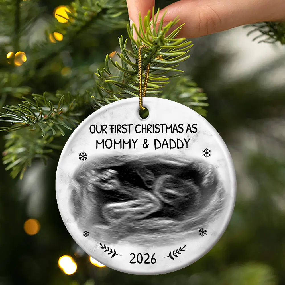 Custom Photo Our First Christmas As Mommy And Daddy Expecting Parents - Personalized Circle Ceramic Ornament - Image 3