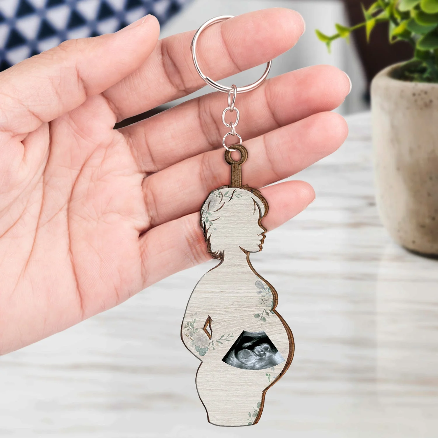 Custom Photo Pregnant Mom - Gift For Pregnant Mom - Personalized Cutout Wooden Keychain - Image 4
