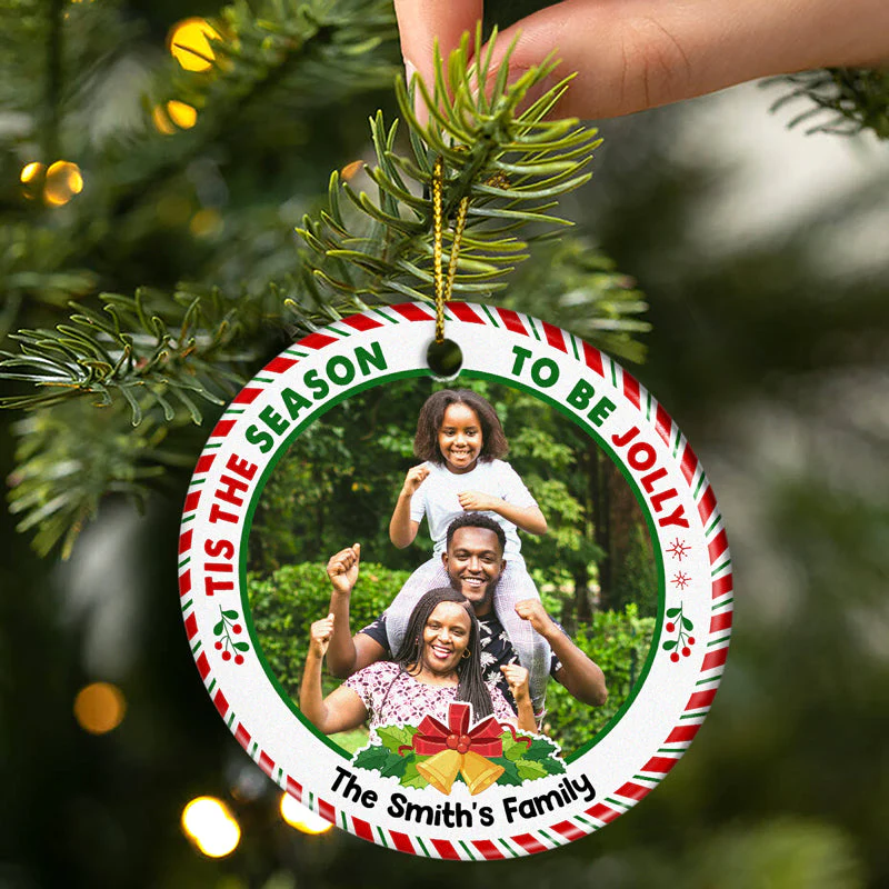 Custom Photo Tis The Season To Be Jolly Family Siblings - Christmas Gift For Family - Personalized Custom Circle Ceramic Ornament - Image 2