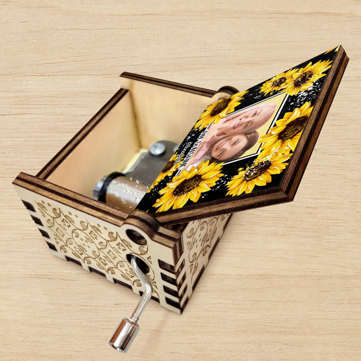 Custom Photo You Are My Sunshine - Birthday, Loving Gift For Mom, Mum, Mother, Nana, Granny - Personalized Spin Button, Hand Crank Music Box - Image 5