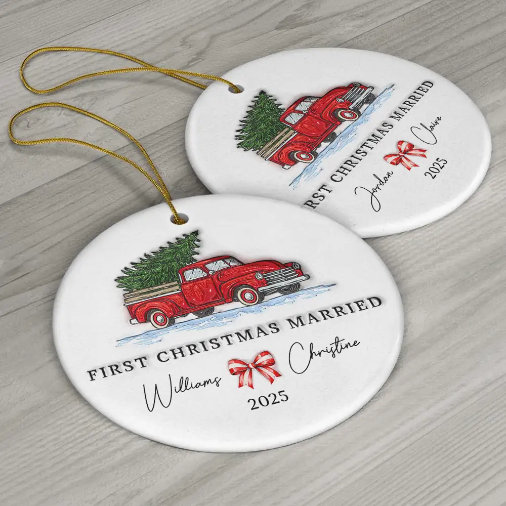 First Christmas Married Couples - 3D Inflated Effect Printed Ornament, Personalized Circle Ceramic Ornament - Image 6