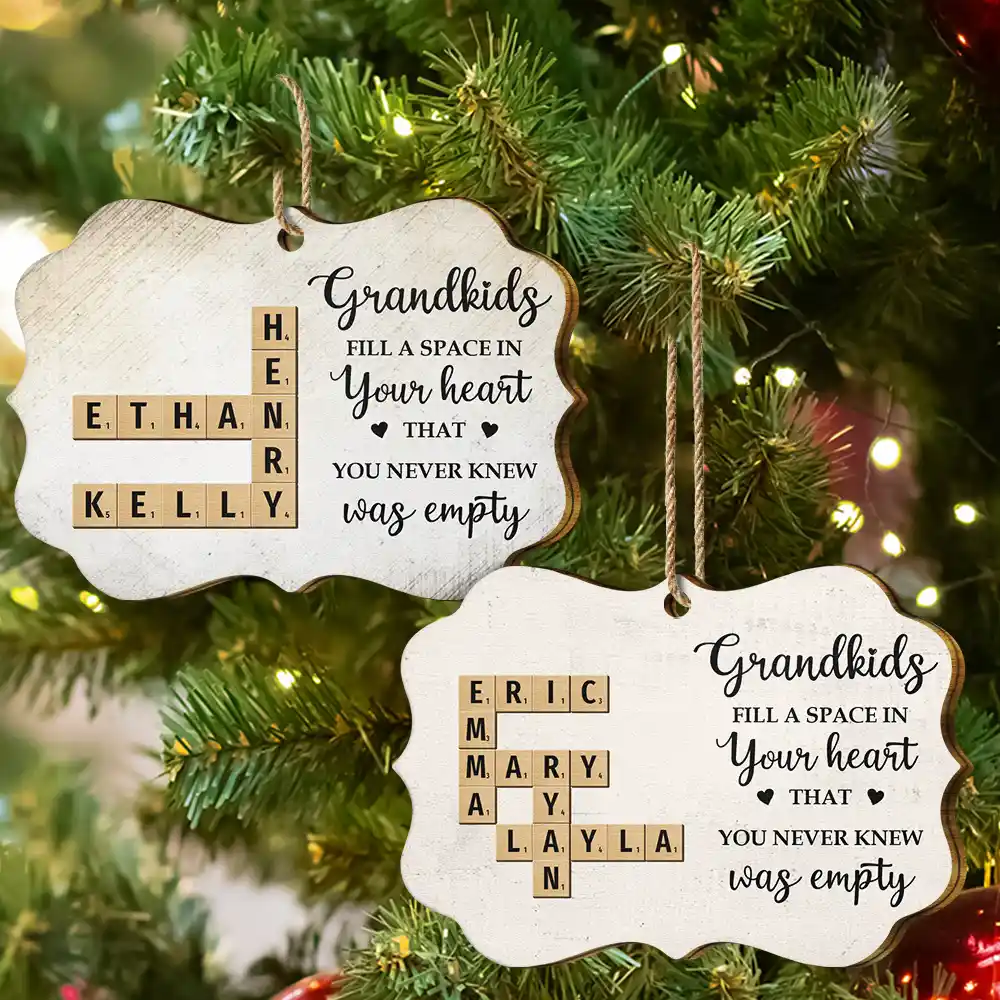 Grandkids Fill A Space In Your Heart Crossword Scrabble - Personalized Medallion Wooden Ornament - Image 7