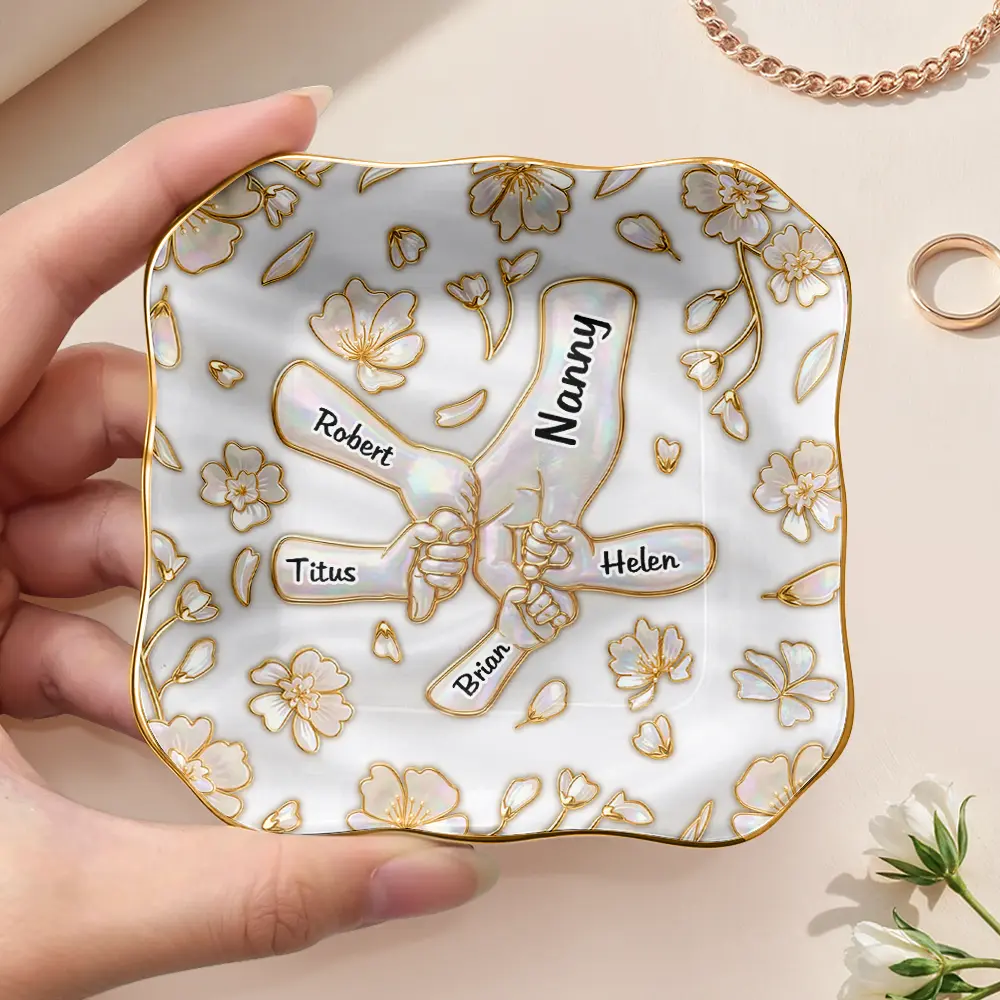 Hand In Hand Mom Grandma Nacre Effect - Personalized Ring Dish - Image 3