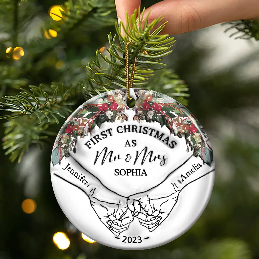 Holding Hands First Christmas Couple - 3D Inflated Effect Printed Ornament, Personalized Circle Ceramic Ornament - Image 3
