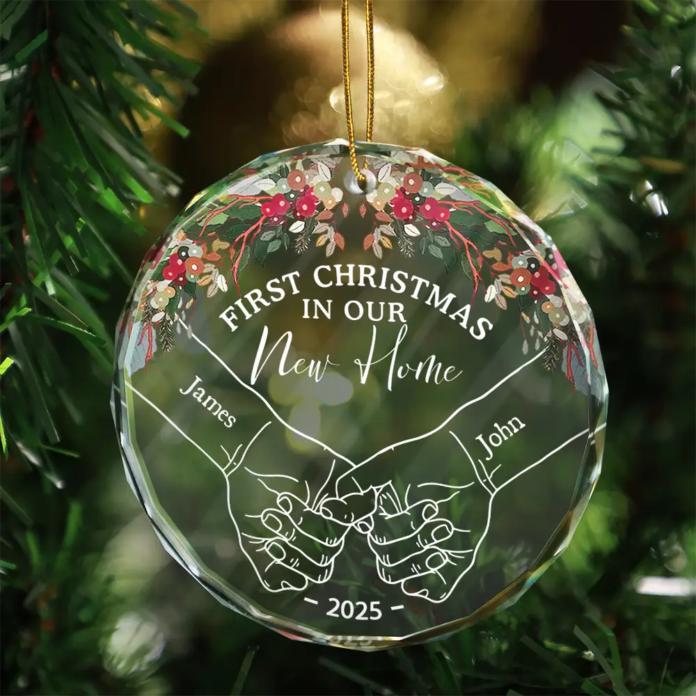 Holding Hands First Christmas Couple - Personalized Circle Glass Ornament - Image 3