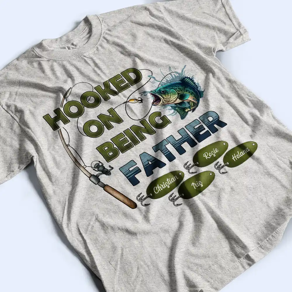 Hooked On Being Papa Fishing - Personalized T Shirt - Image 3