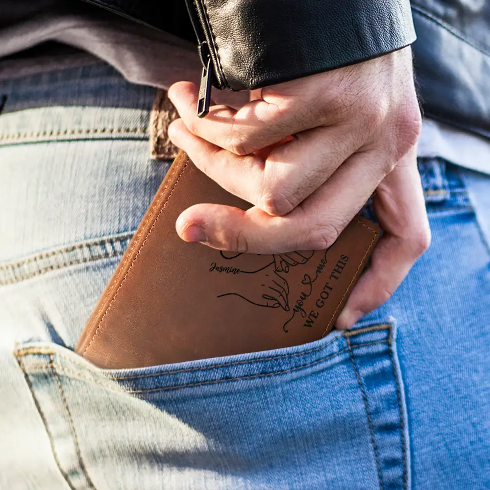 In Case You Need A Little Reminder - Personalized Engraved Leather Wallet - Image 3
