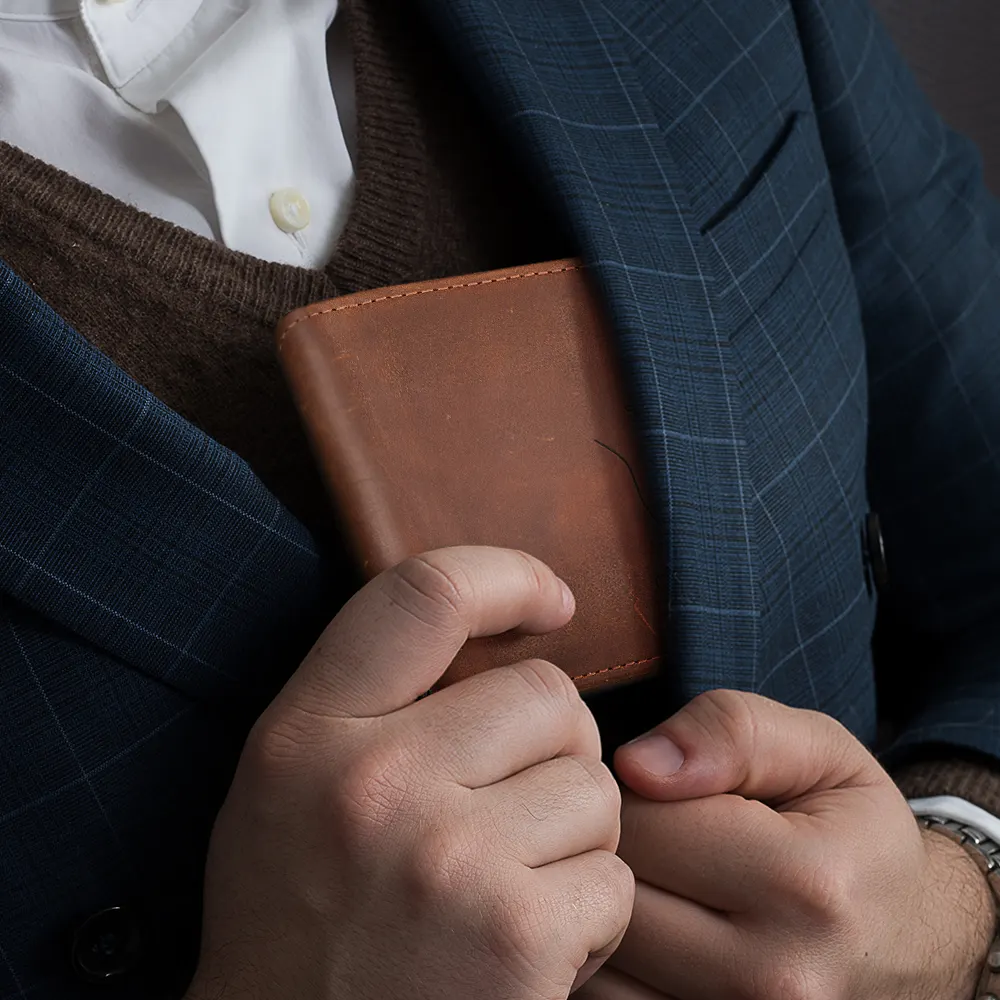 In Case You Need A Little Reminder - Personalized Engraved Leather Wallet - Image 4