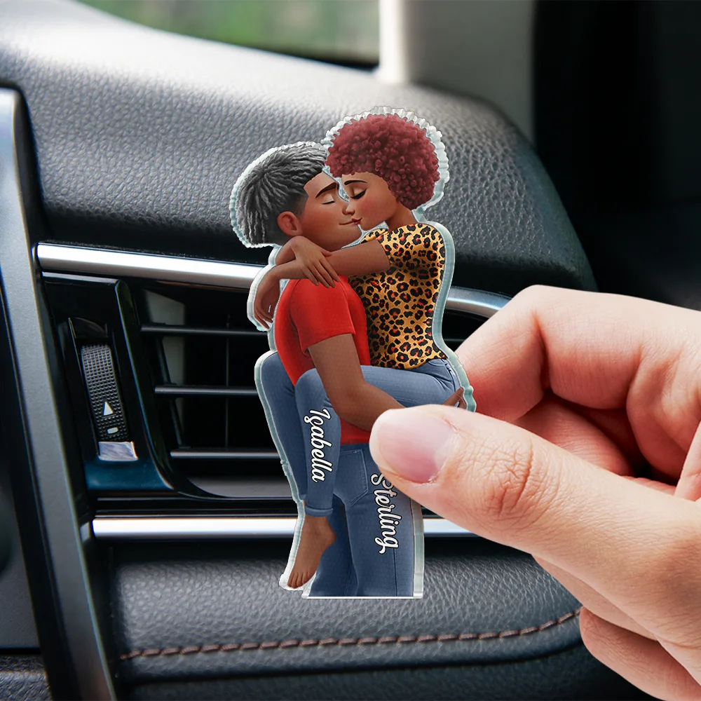 Kissing Couple 3D Effect - Personalized Acrylic Car Vent Clip - Image 4