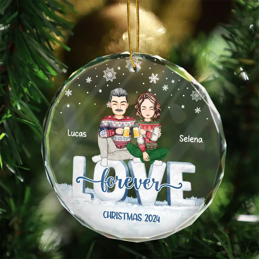Love Forever Christmas Cartoon Couple - Personalized Circle Glass Ornament - Image 3