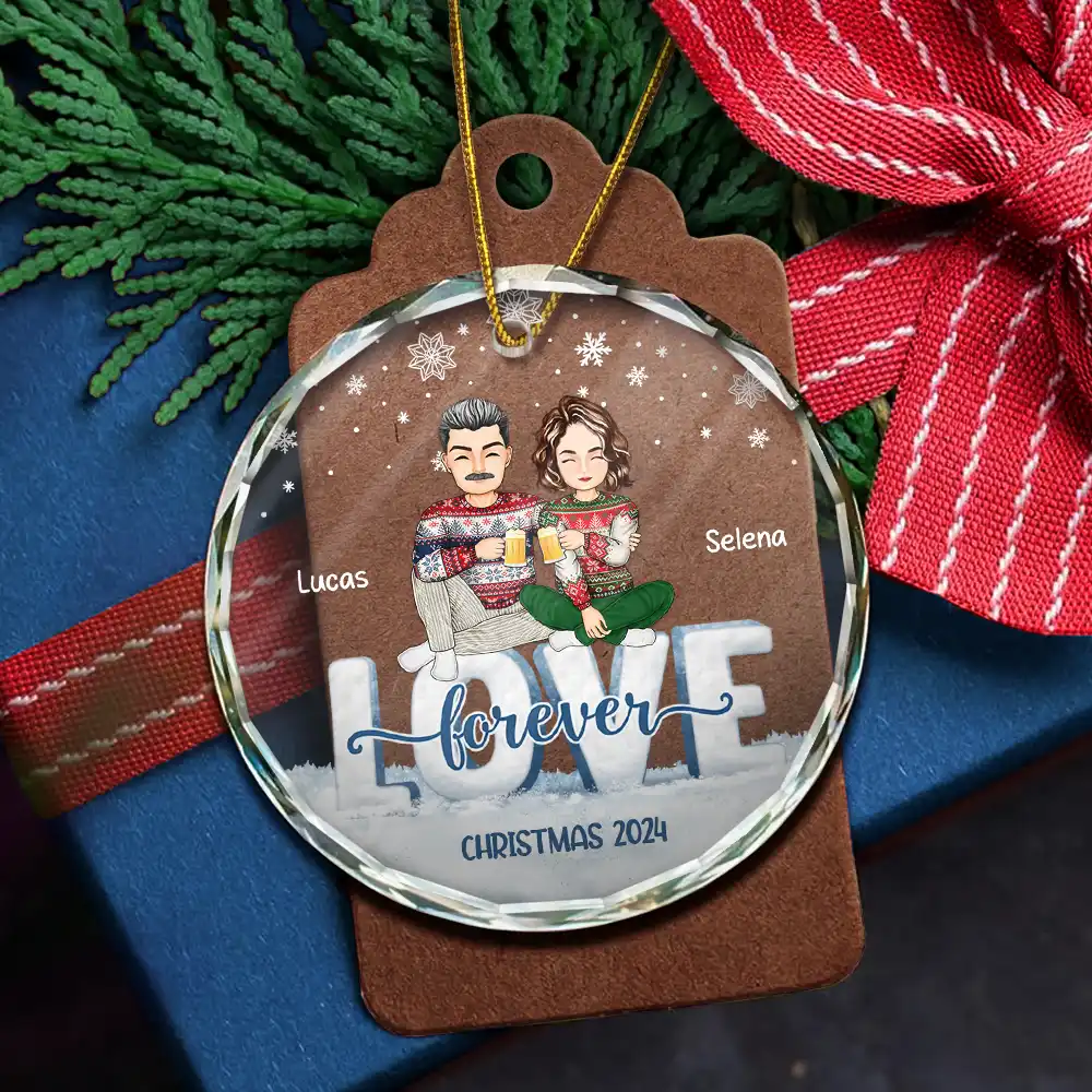 Love Forever Christmas Cartoon Couple - Personalized Circle Glass Ornament - Image 5