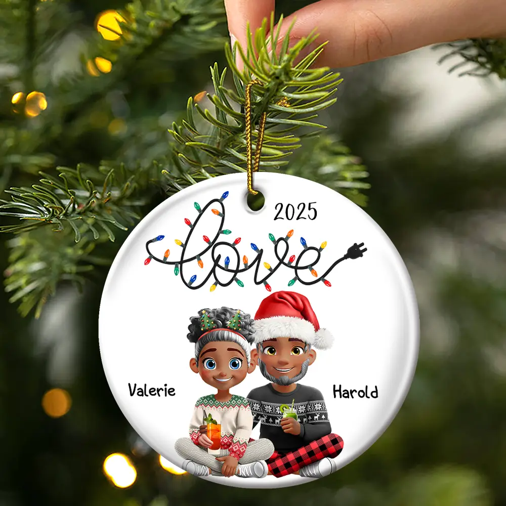 Love Light Christmas 3D Couple - Personalized Circle Ceramic Ornament - Image 3