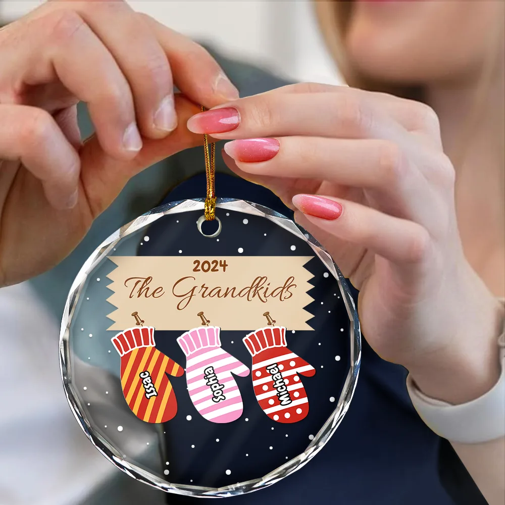 Mittens With Grandkids Names Christmas - Personalized Circle Glass Ornament - Image 4