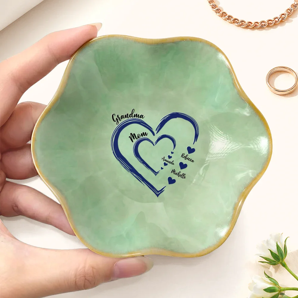 Mom Grandma Sweethearts - Personalized Lotus Jewelry Dish - Image 3