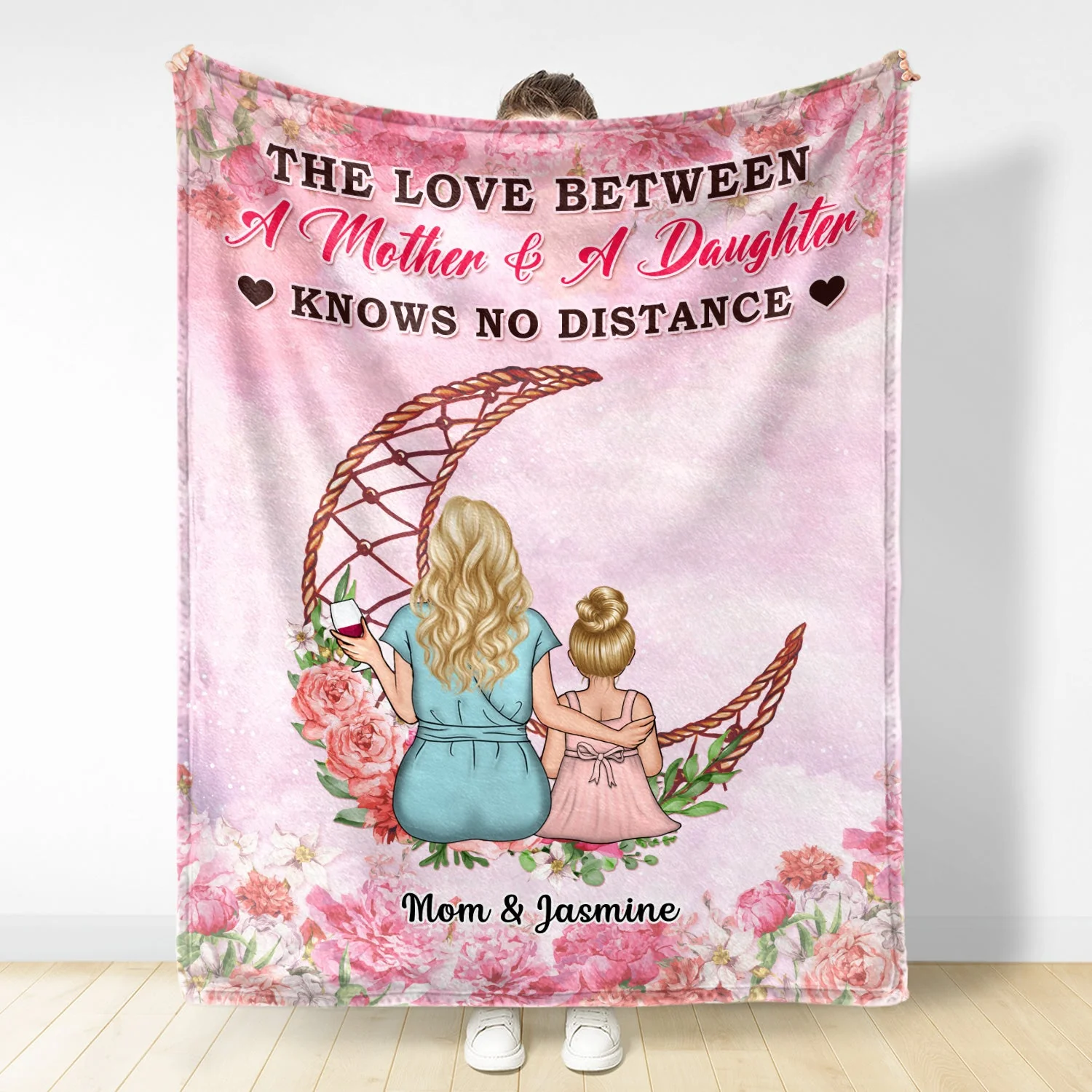 Mother The Love Between A Mother & A Daughter Knows No Distance - Gift For Mom - Personalized Custom Fleece Blanket - Image 2