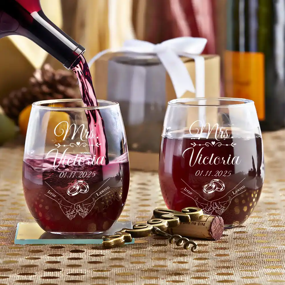 Mr & Mrs Holding Hands - Personalized Stemless Wine Glass - Image 3