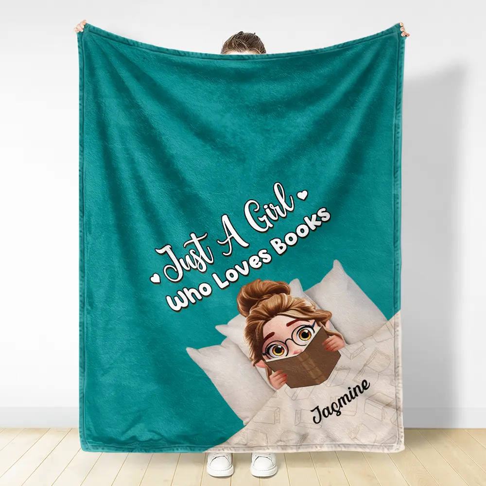 Shhh I'm Reading 3D Effect In Bed - Personalized Fleece Blanket, Sherpa Blanket - Image 3