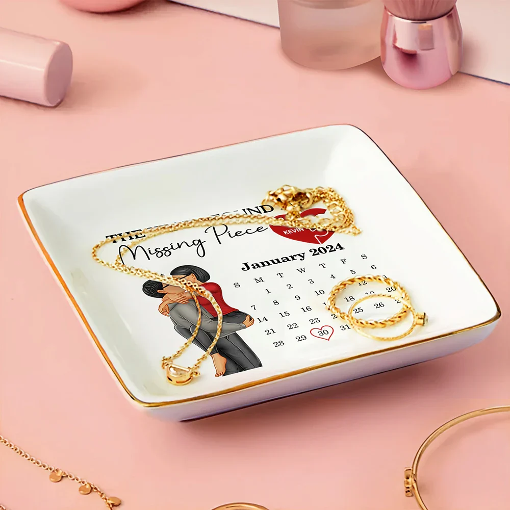 The Year I Found My Missing Piece Kissing Couples Calendar - Personalized Ring Dish - Image 3