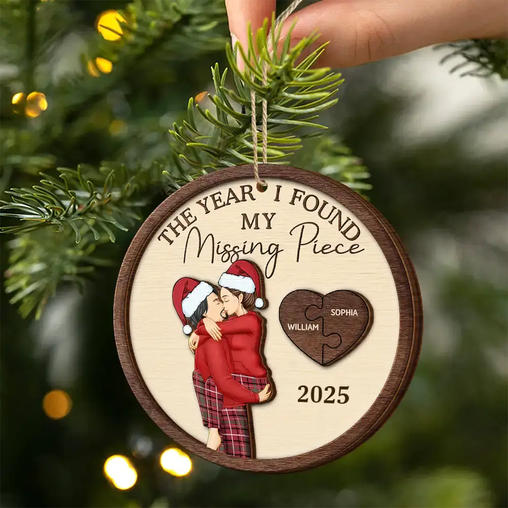 The Year I Found My Missing Piece Kissing Couples - Personalized 2-Layered Wooden Ornament - Image 2