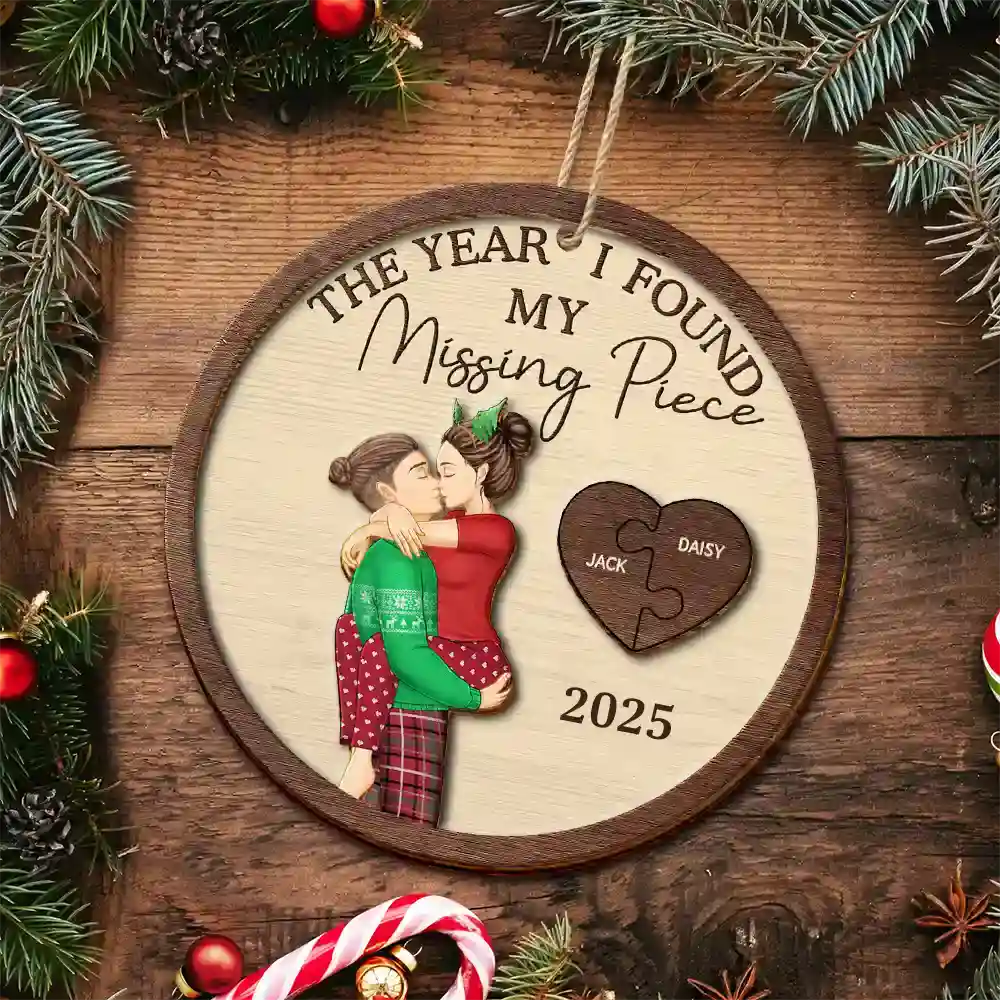 The Year I Found My Missing Piece Kissing Couples - Personalized 2-Layered Wooden Ornament - Image 4