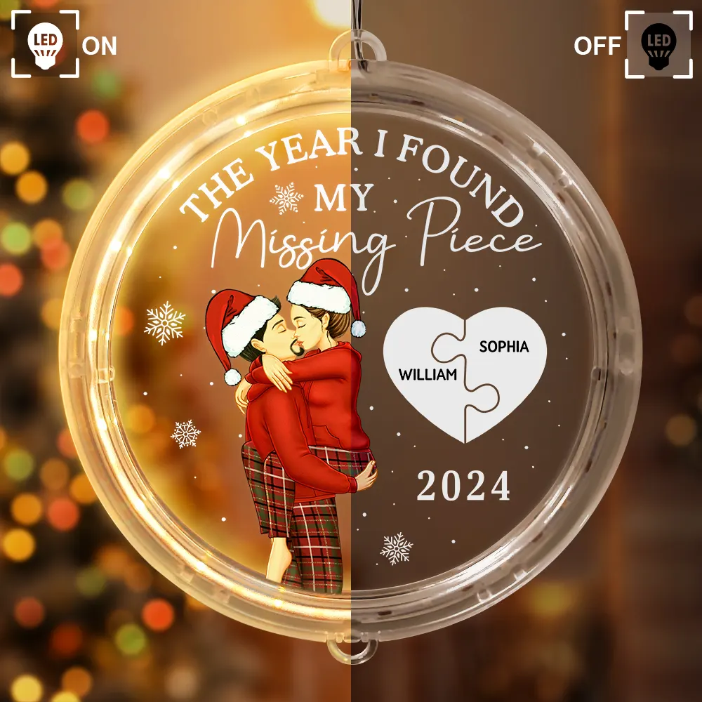 The Year I Found My Missing Piece Kissing Couples - Personalized LED Pendant Light - Image 2
