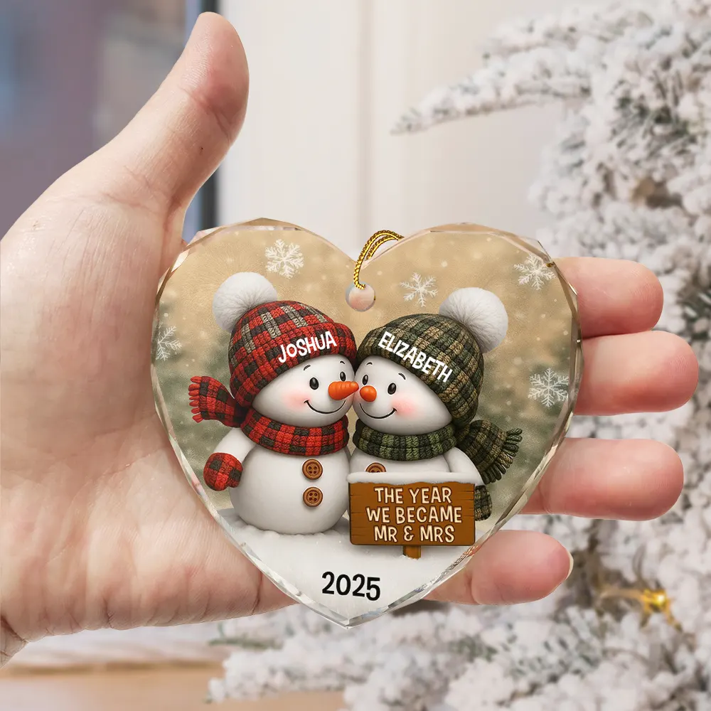 The Year I Found My Missing Piece Snowman - Personalized Heart Shaped Glass Ornament - Image 3