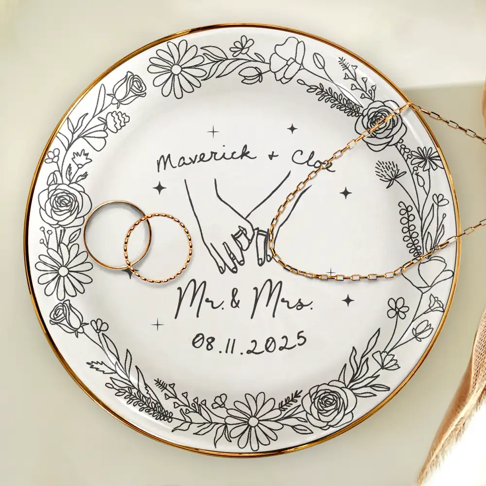 Toile De Jouy Engaged Married Couple Hands - Personalized Round Ring Dish - Image 4